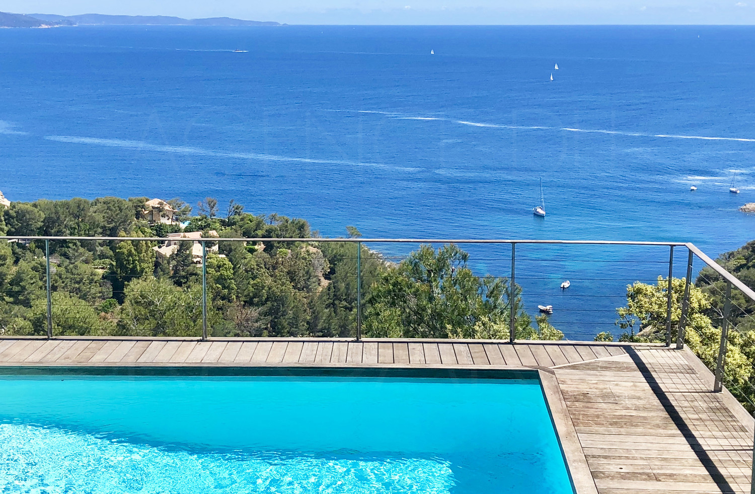 propriété au Cap Bénat , villa vue mer panoramique , plage à pieds propriété au Cap Bénat , villa vue mer panoramique , plage à pieds