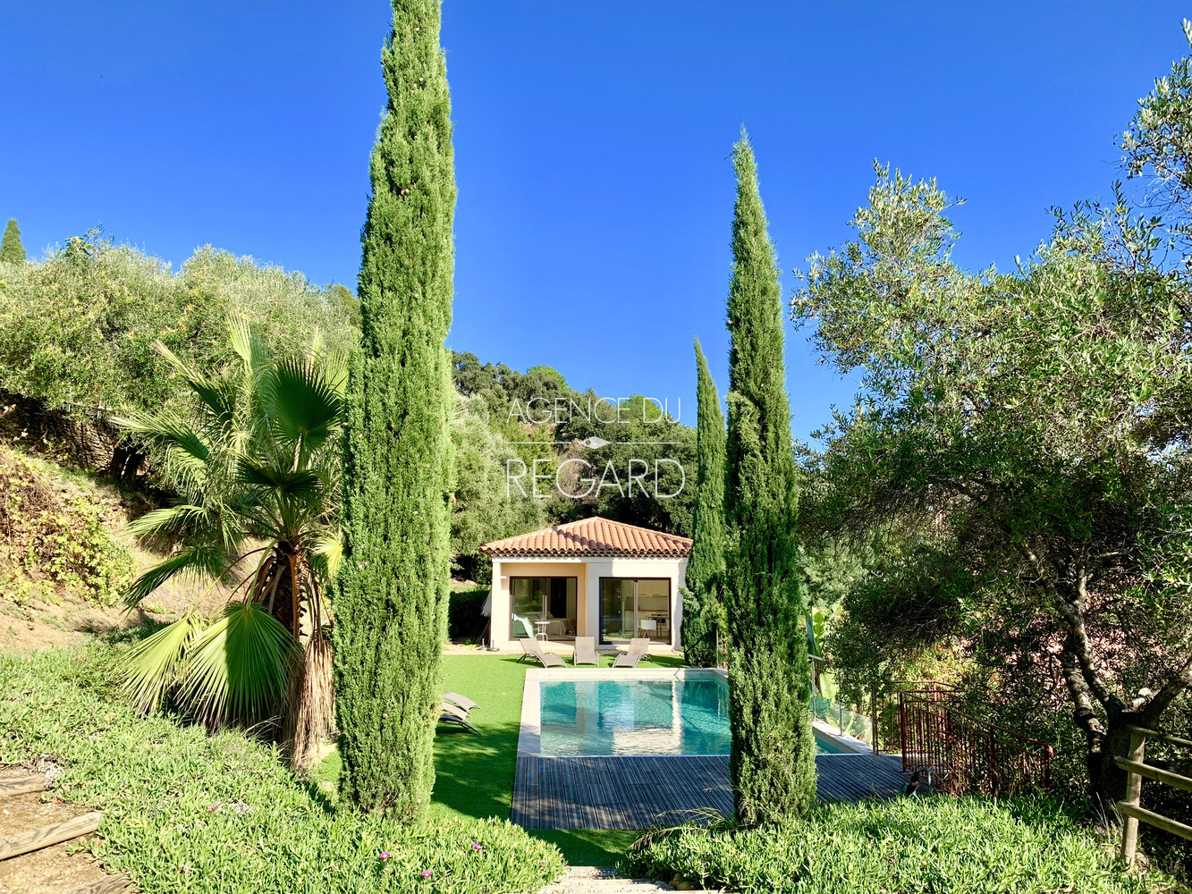 achat/à vendre/maison/villa neuve, bormeslesmimosas, vue mer, face à la mer, proche village