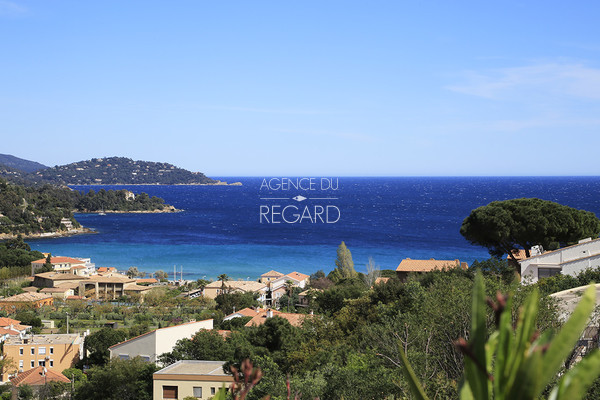 Villa vue mer avec piscine au Lavandou