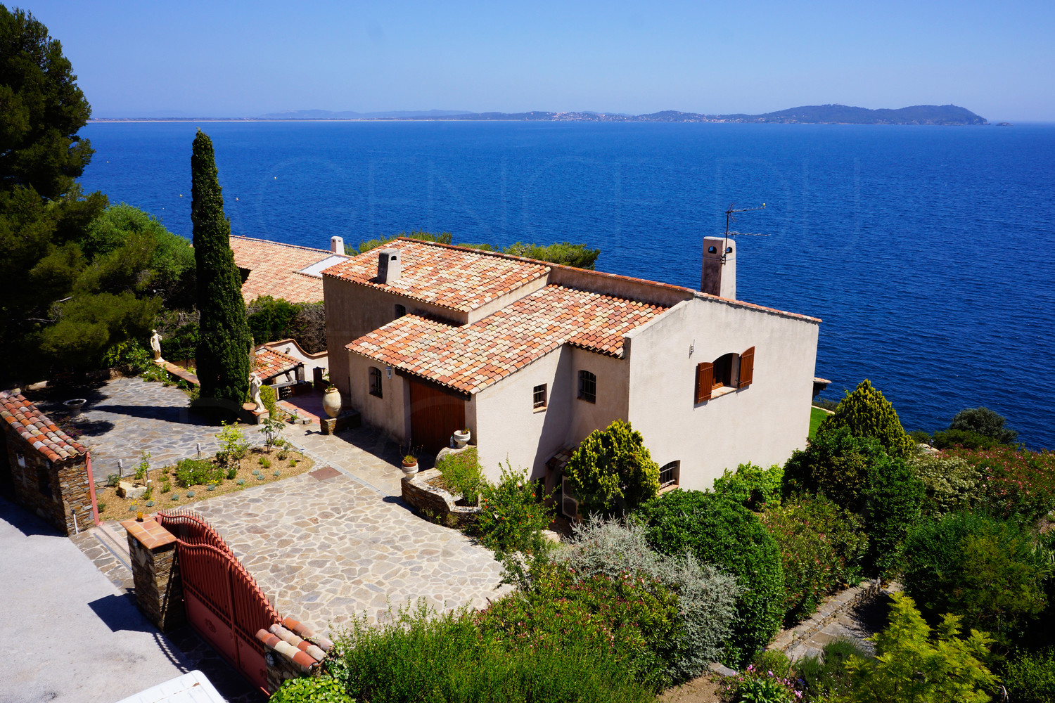 Villa A Vendre Pieds Dans L Eau Cote D Azur Villa A Vendre Pieds Dans L Eau Cote D Azur