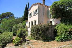 Villa vue mer  Carqueiranne vendue par l'agence du Regard