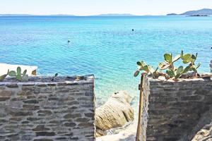 Proprit pieds dans l'eau au Lavandou