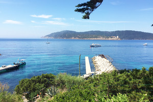 maison a vendre sur lle du levant 