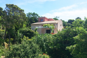 maison vue mer a vendre sur lle du Levant