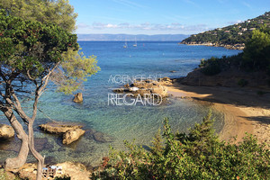 Maison vue mer sur lle du Levant