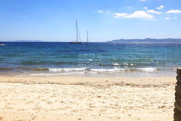 Proprit pieds dans l'eau au Lavandou