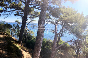 proprit pieds dans l'eau  Giens