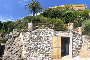 villa pieds dans l'eau au Lavandou