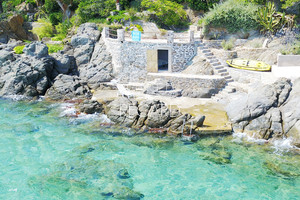 villa pieds dans l eau au Lavandou 