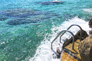 villa pieds dans l'eau au Lavandou 