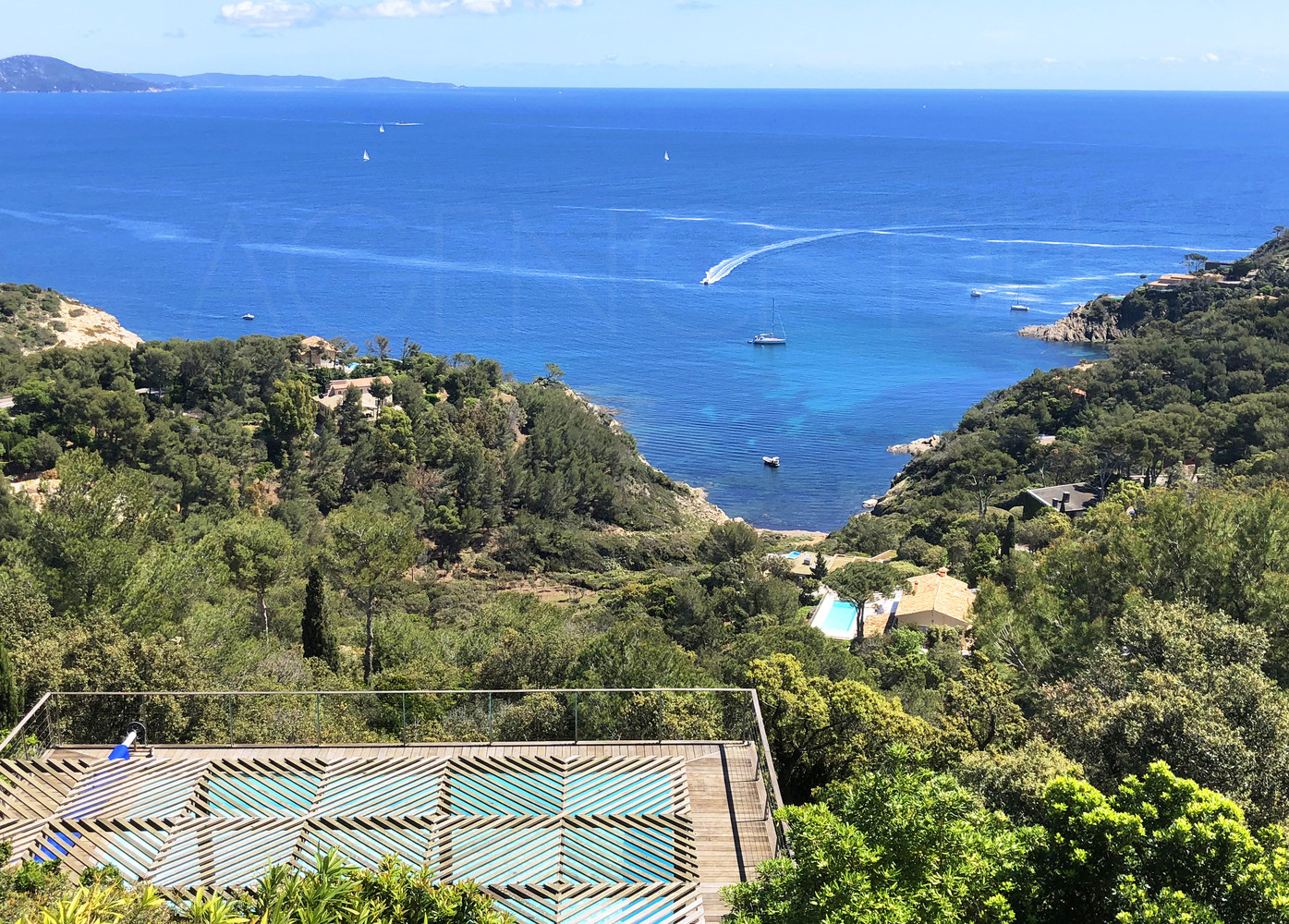propriété au Cap Bénat , villa vue mer panoramique , plage à pieds propriété au Cap Bénat , villa vue mer panoramique , plage à pieds