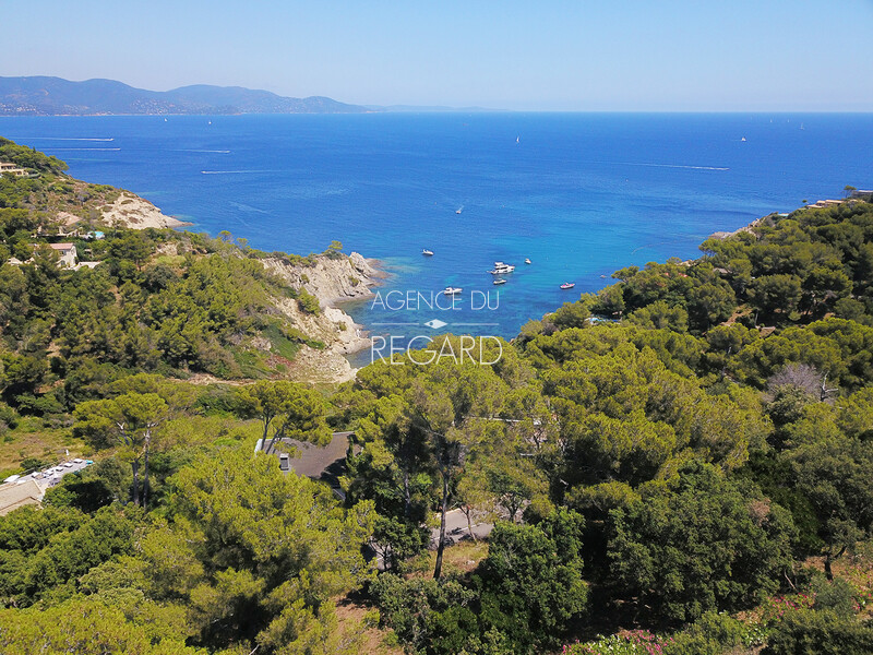 Terrain  vue mer au Cap Bnat ,  plage  pied CE TERRAIN A ETE VENDU PAR L'AGENCE DU REGARD