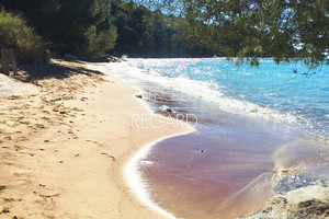 Terrain a vendre au Cap Ngre le Lavandou