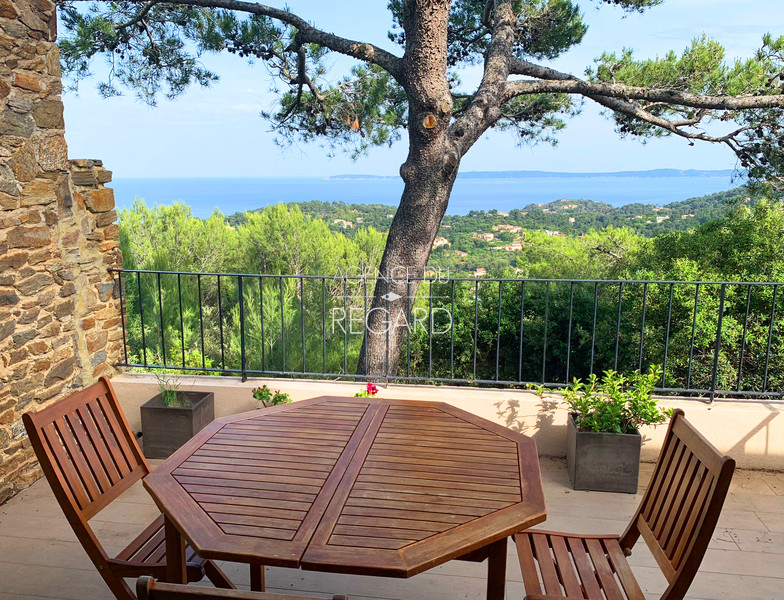 Gaou Bnat, vue mer ...CETTE VILLA A ETE VENDUE PAR L'AGENCE DU REGARD