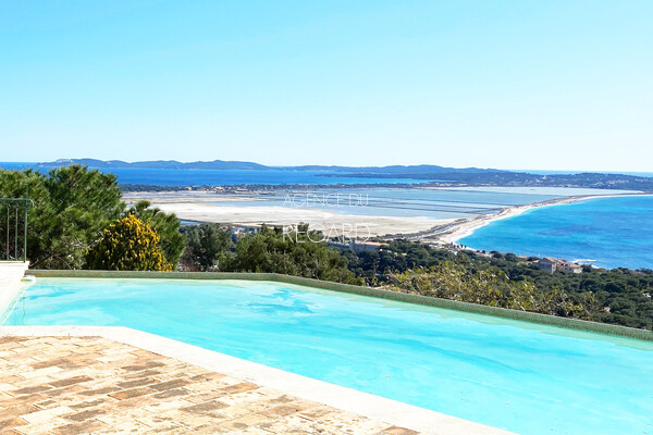 Villa vue mer panoramique  Hyres