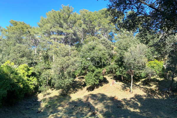 Terrain au Cap Bnat, plage  pied...