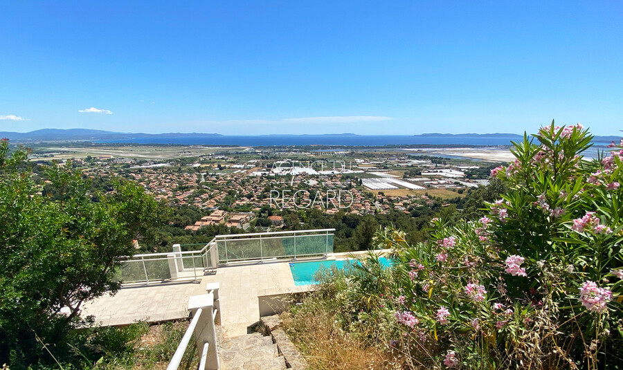 Proprit vue mer panoramique  Hyres  CETTE PROPRIETE A ETE VENDUE PAR L'AGENCE DU REGARD