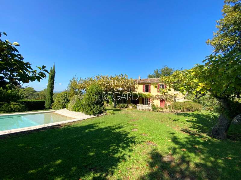 Une charmante bastide du 18me sicle  Sainte-Anne-d'Evenos CETTE PROPRIT A ETE VENDUE PAR L'AGENCE DU REGARD