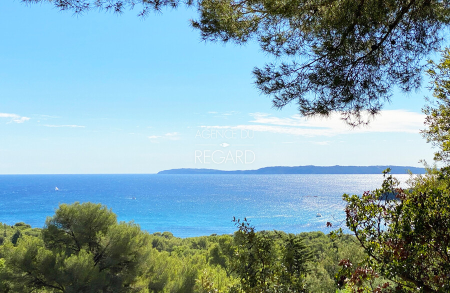 Au Gaou Bnat, avec vue mer et plage  pied CETTE PROPRIETE A ETE VENDUE PAR L'AGENCE DU REGARD