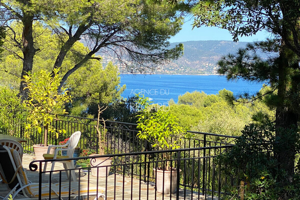 Proprit vue mer au Cap Bnat