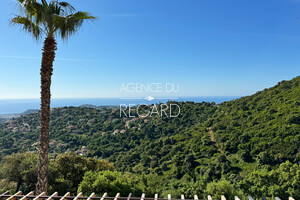 Proprit vue mer  Cavalaire