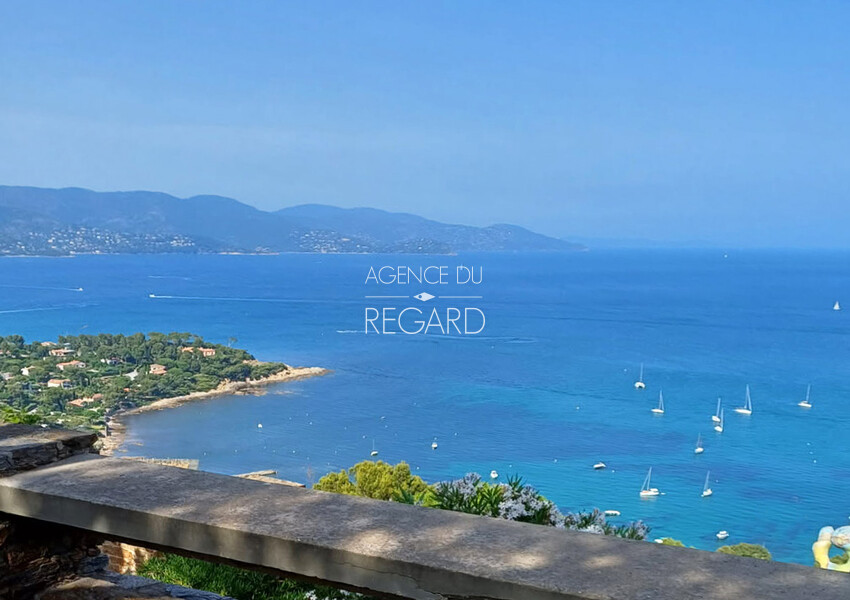 Proprit vue mer au Gaou Bnat
