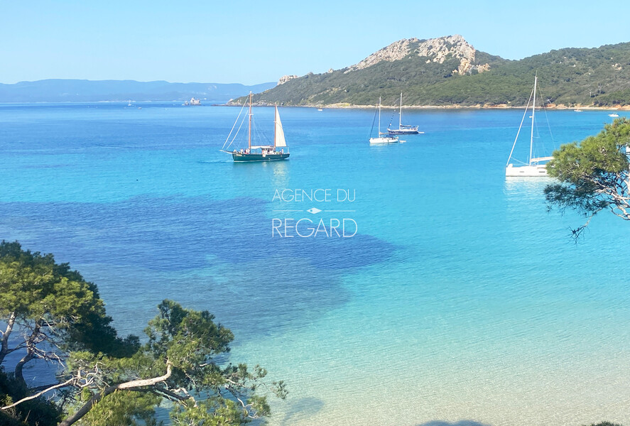 A Porquerolles, les pieds dans l'eau...