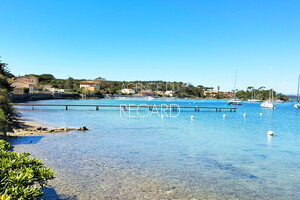 appartement pieds dans l'eau � Porquerolles