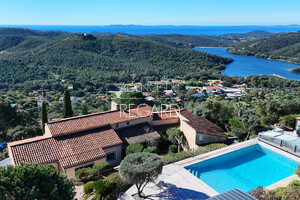 propri�t� vue mer � Bormes-les-Mimosas