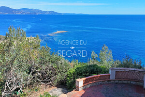 Propri�t� pieds dans l'eau au Cap B�nat