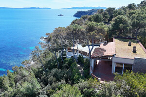 Propri�t� pieds dans l'eau au Cap B�nat