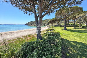 Appartement bord de mer au Lavandou