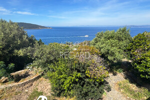 propri�t� vue mer sur l'�le du Levant