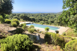 proprit vue mer a vendre  la Londe les Maures