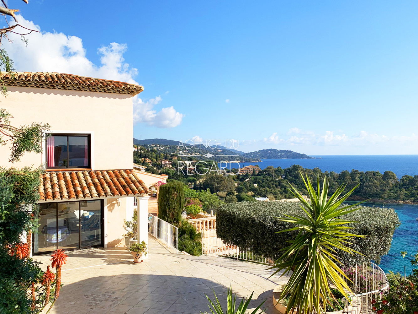 Appartement A Vendre Le Lavandou Vue Mer