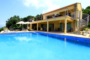 Villa vue mer sur lle du Levant , les d'Hyres