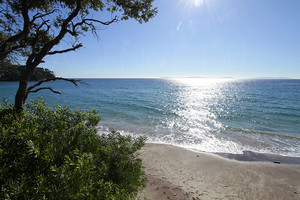 proprit pieds dans l'eau au Rayol Canadel