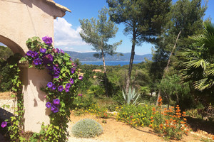 Proprit vue mer au Cap Bnat vendue par l' agence du Regard