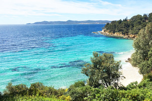 proprit pieds dans l'eau le Lavandou