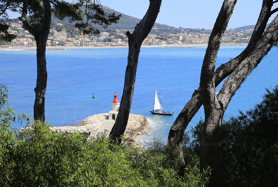 Sanary, vue sur la mer - CETTE PROPRIETE A ETE VENDUE PAR L'AGENCE DU REGARD