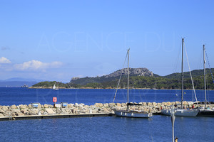 Appartement vue mer a vendre sur lle de Porquerolles