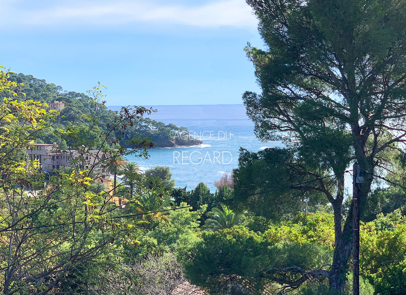 Rayol Canadel - Une villa de charme avec vue mer...CETTE VILLA  A ETE VENDUE PAR L'AGENCE DU REGARD