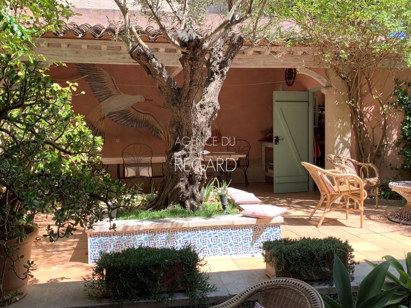 Porquerolles - Maison de charme, au coeur du village...CETTE VILLA A ETE VENDUE