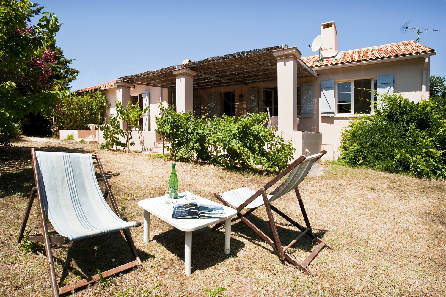 propriété a vendre porquerolles , proche de la mer et du village